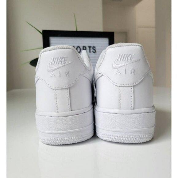 * 8.5 WOMEN'S NIKE AIR FORCE 1 LOW WHITE CW2288-111 SNEAKERS - Picture 6 of 11